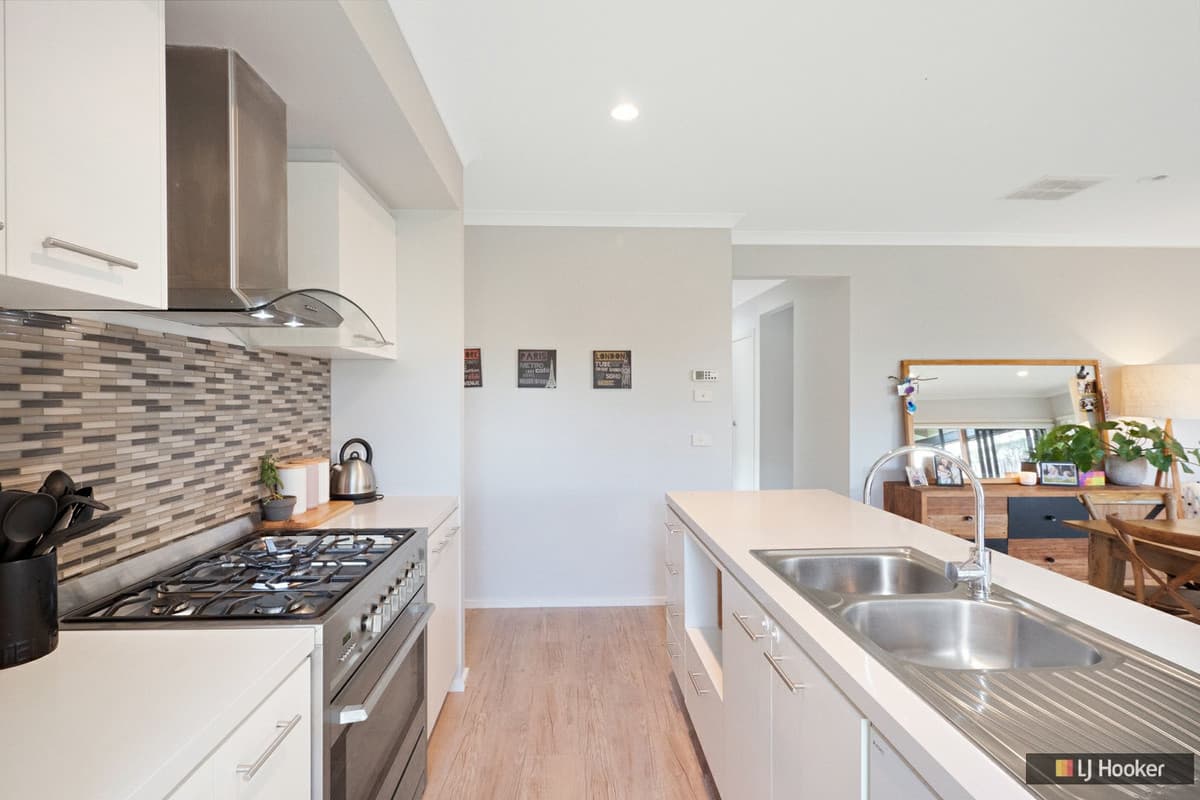 4 Hudson Street, ARMSTRONG CREEK VIC 3217, Armstrong Creek - Thumbnail 7