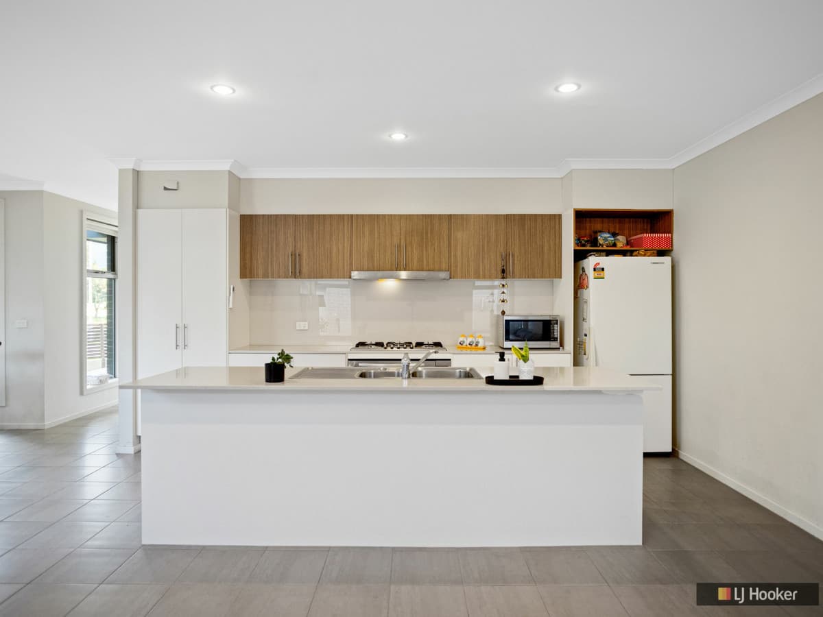 12 Nest Place, POINT COOK VIC 3030, Point Cook - Thumbnail 7