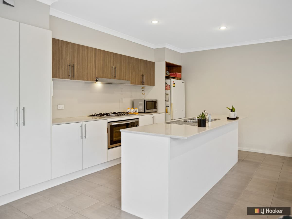 12 Nest Place, POINT COOK VIC 3030, Point Cook - Thumbnail 8