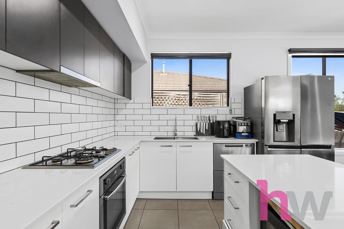 11 Romney Drive, CURLEWIS VIC 3222, Curlewis - Thumbnail 2
