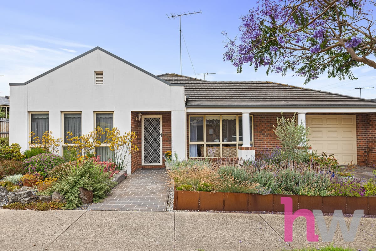 1 / 11 Cedarville Close, HIGHTON VIC 3216, Highton - Image 1