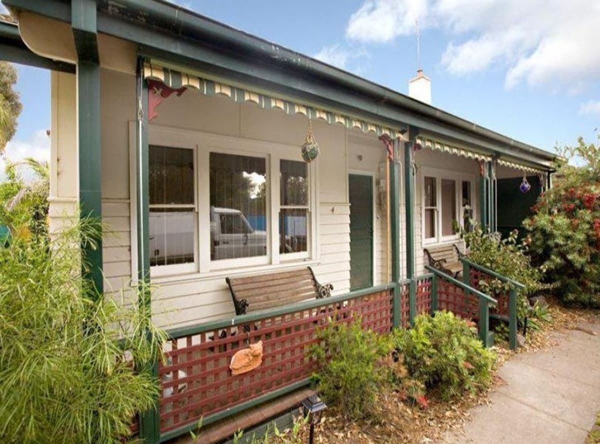 4 Fowler Street, BREAKWATER VIC 3219, Breakwater - Image 1