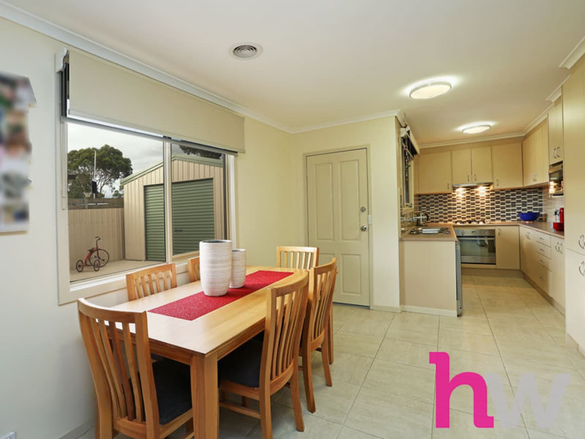 105 Fairbairn Drive, CORIO VIC 3214, Corio - Thumbnail 4
