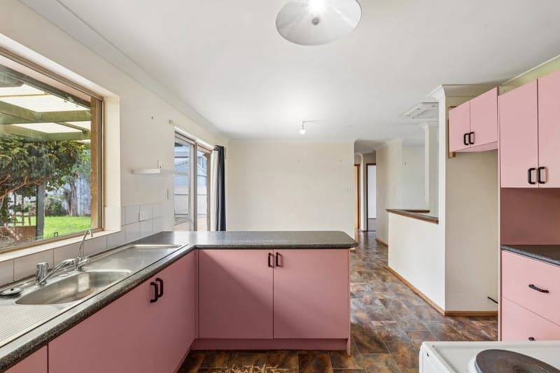 8 Alma Place, Middleton - Thumbnail 6