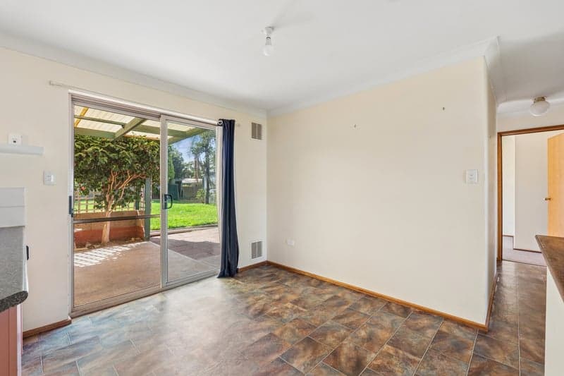 8 Alma Place, Middleton - Thumbnail 7