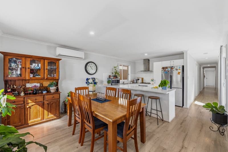 11 Columbus Street, Seaford Meadows - Thumbnail 3