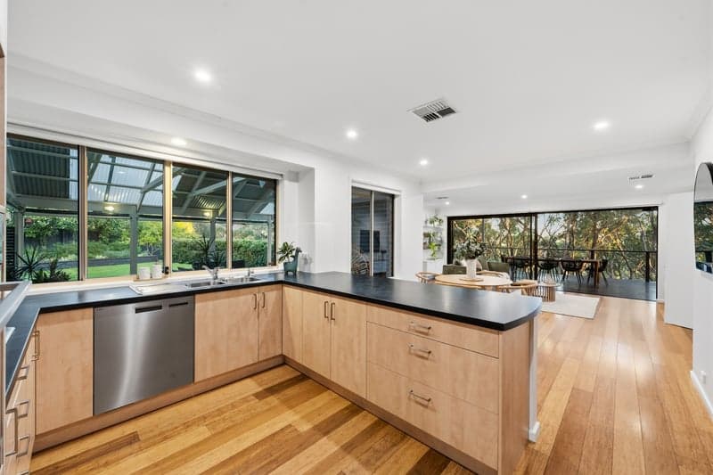 5 Federation Court, Bellevue Heights - Thumbnail 8
