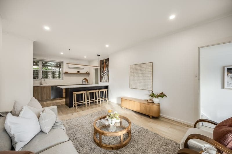 1/23 Chasewater Street, Lower Mitcham - Thumbnail 3