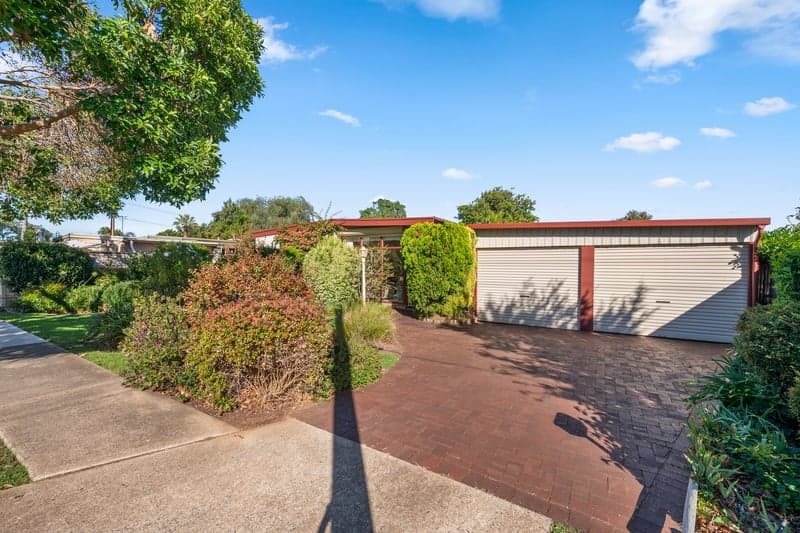 32 Macarthur Avenue, North Brighton - Thumbnail 2