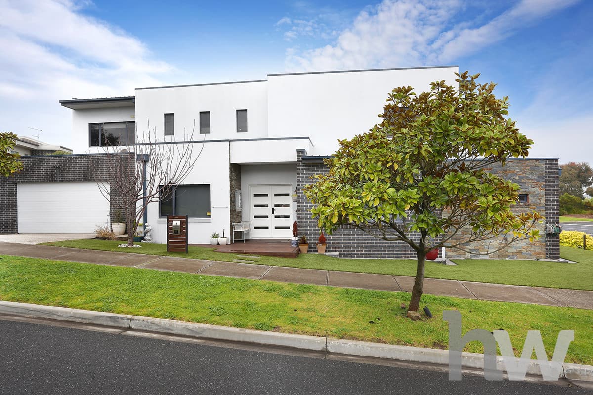 8-9 Sloanne Court, HIGHTON VIC 3216, Highton - Image 1