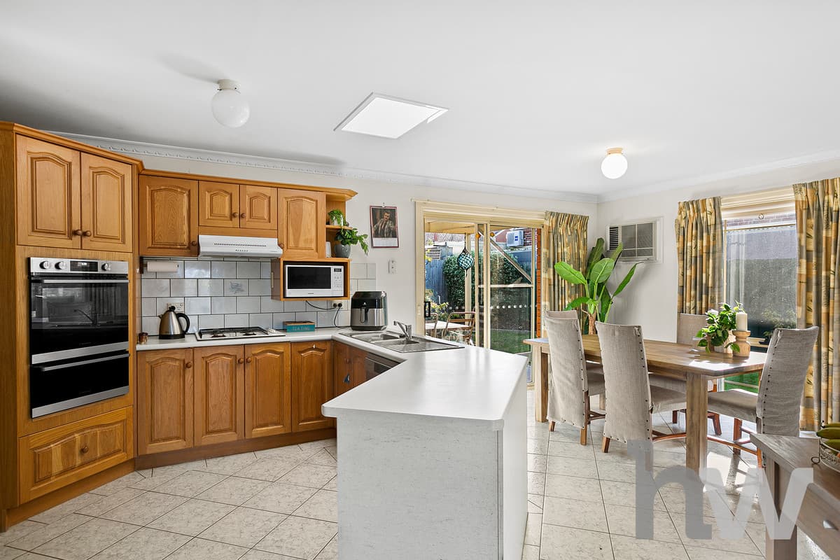 54 Mulquiney Crescent, HIGHTON VIC 3216, Highton - Thumbnail 5