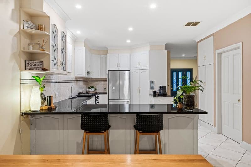 22 Yorktown Crescent, Henley Beach South - Thumbnail 6