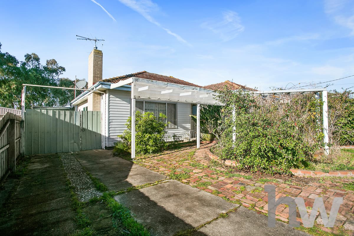 19 Vistula Avenue, BELL PARK VIC 3215, Bell Park - Thumbnail 2