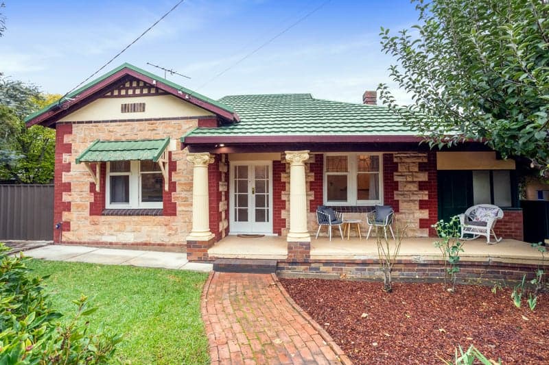 4 Darnley Street, Littlehampton - Image 1