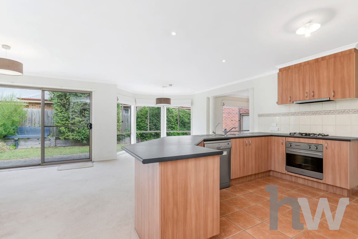 29 Shiraz Drive, WAURN PONDS VIC 3216, Waurn Ponds - Thumbnail 3