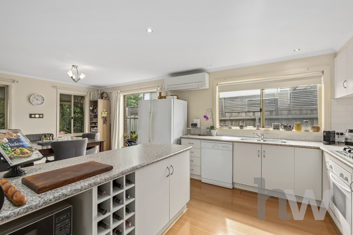 27 Shiraz Drive, WAURN PONDS VIC 3216, Waurn Ponds - Thumbnail 5