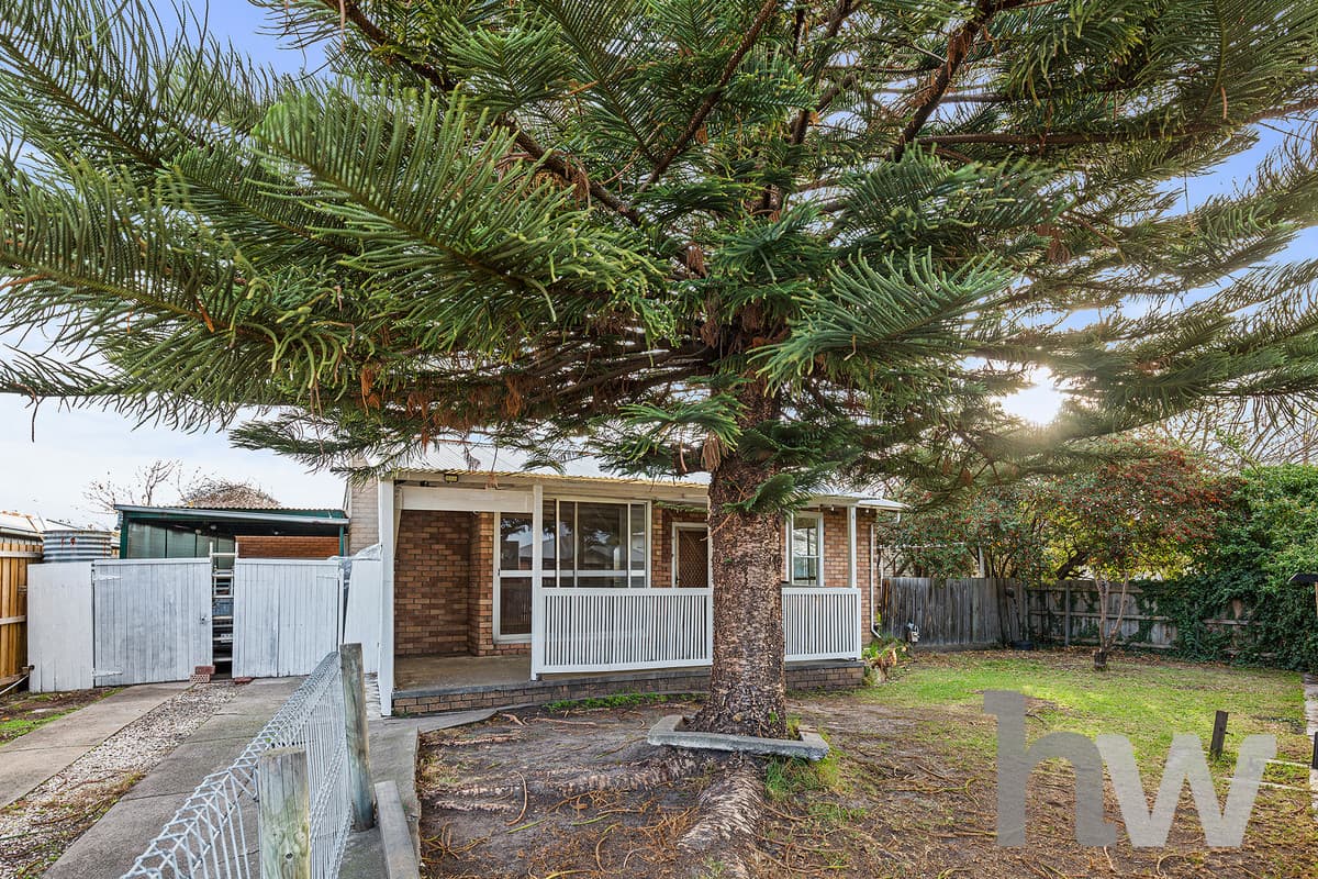 33 Robin Avenue, NORLANE VIC 3214, Norlane - Thumbnail 2