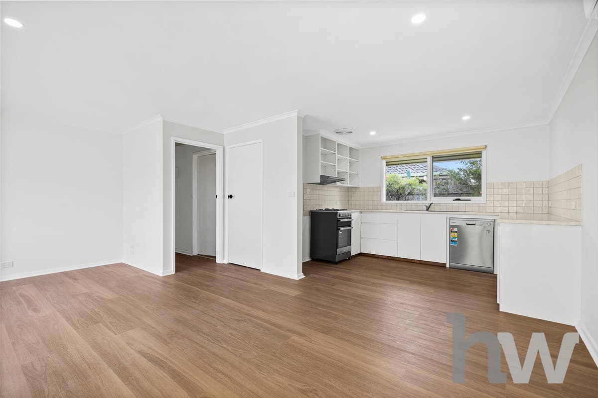 3 / 114 Helms Street, NEWCOMB VIC 3219, Newcomb - Thumbnail 2
