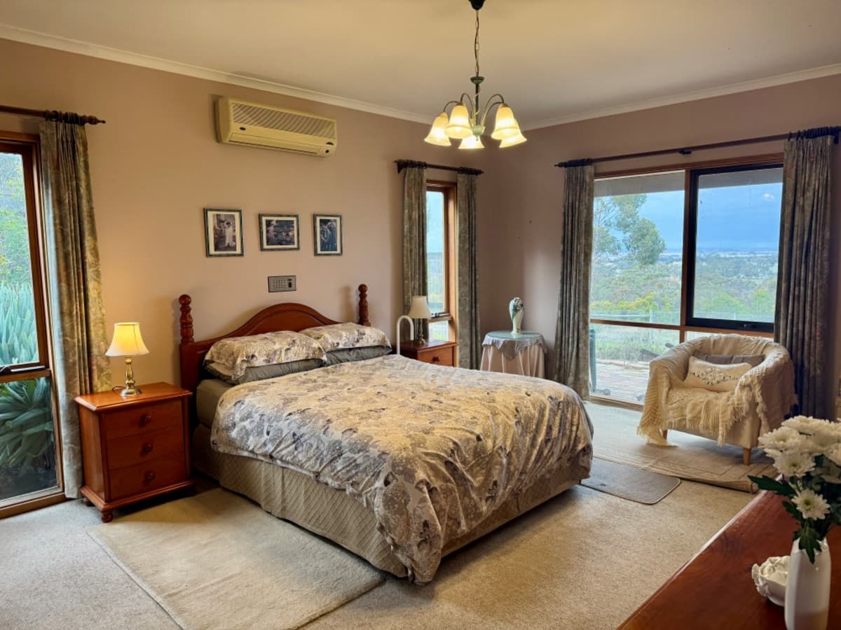 665 Staughton Vale Road, STAUGHTON VALE VIC 3340, Staughton Vale - Thumbnail 4