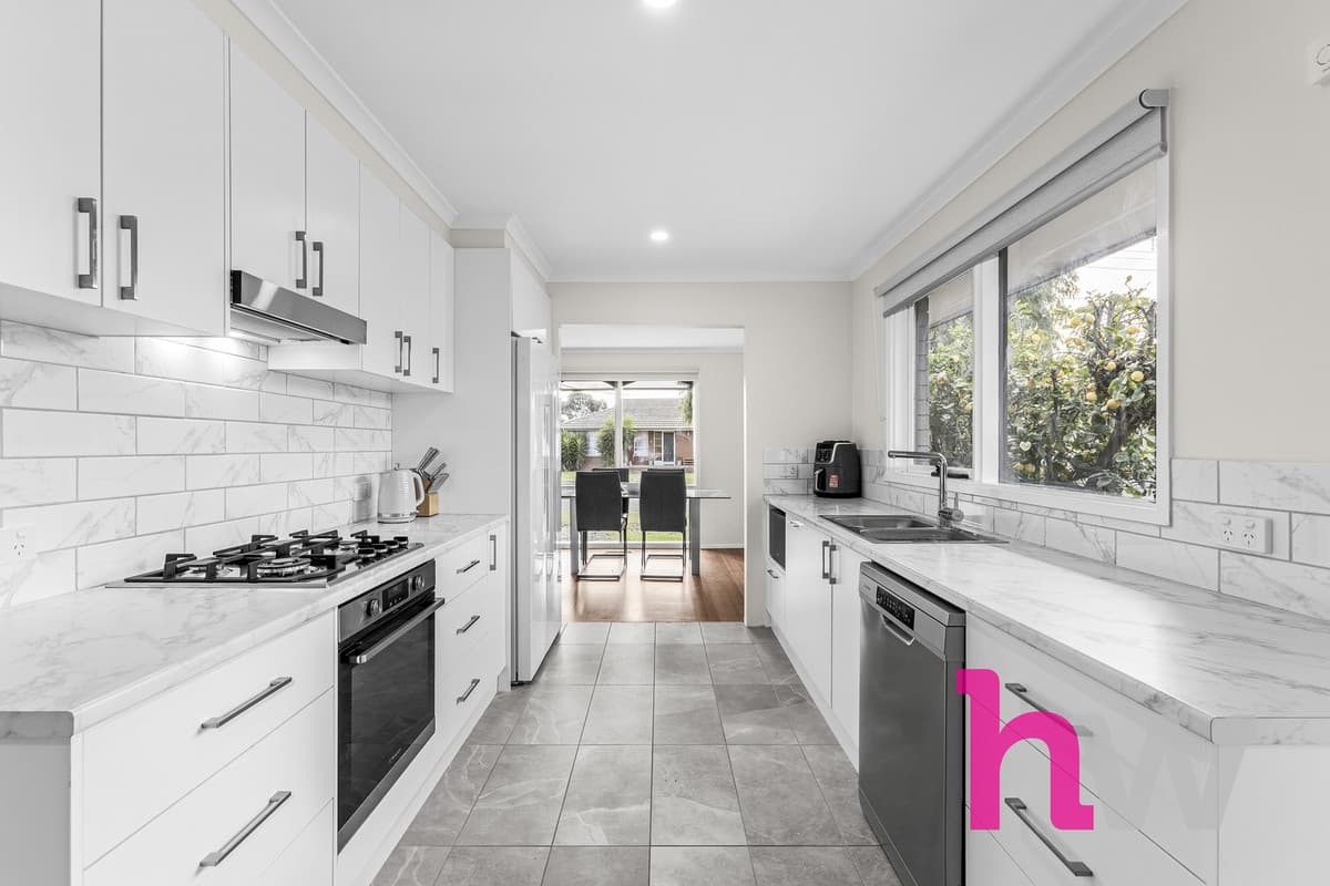 2 Sheeran Crescent, LARA VIC 3212, Lara - Thumbnail 3