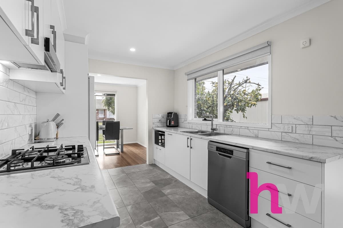 2 Sheeran Crescent, LARA VIC 3212, Lara - Thumbnail 4