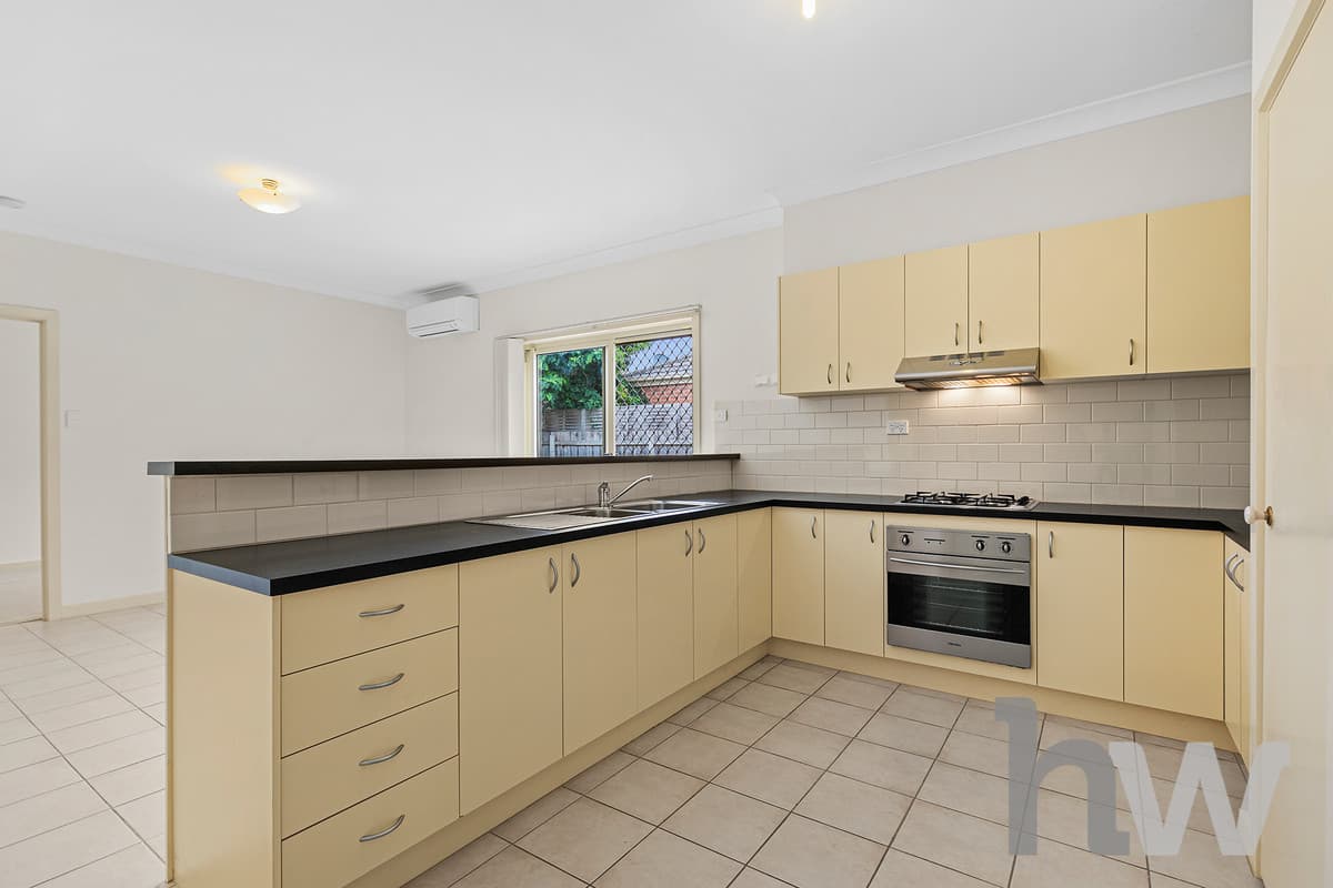 38 St Albans Street, ST ALBANS PARK VIC 3219, St Albans Park - Thumbnail 4