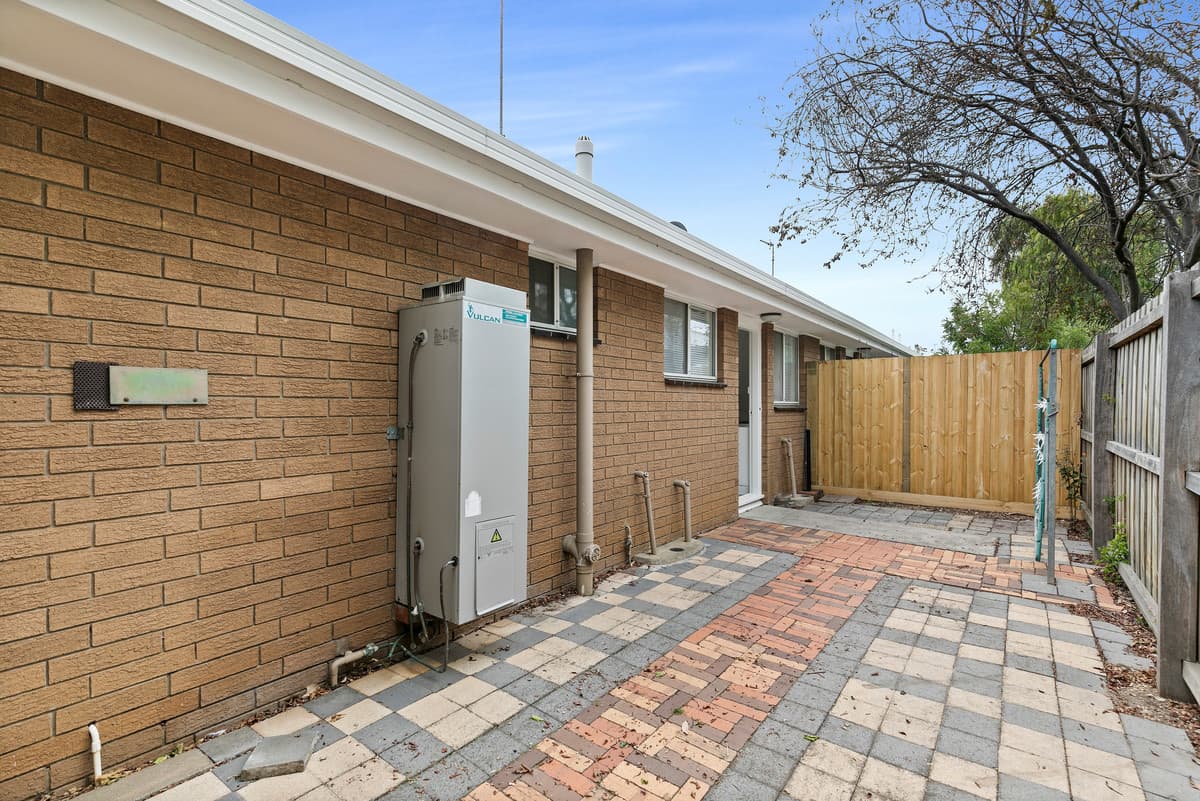 1 / 257 Wilsons Road, ST ALBANS PARK VIC 3219, St Albans Park - Thumbnail 8