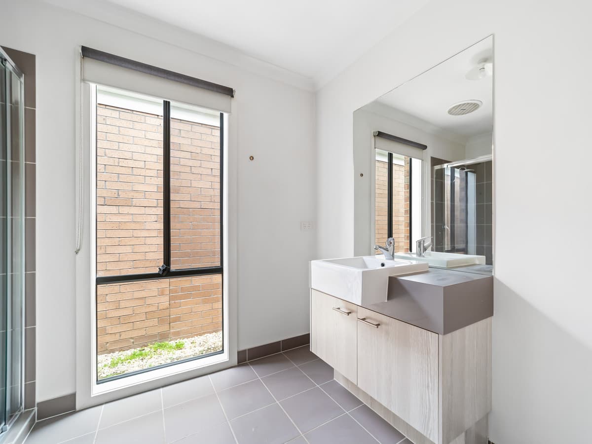 9 Milla Avenue, ARMSTRONG CREEK VIC 3217, Armstrong Creek - Thumbnail 4