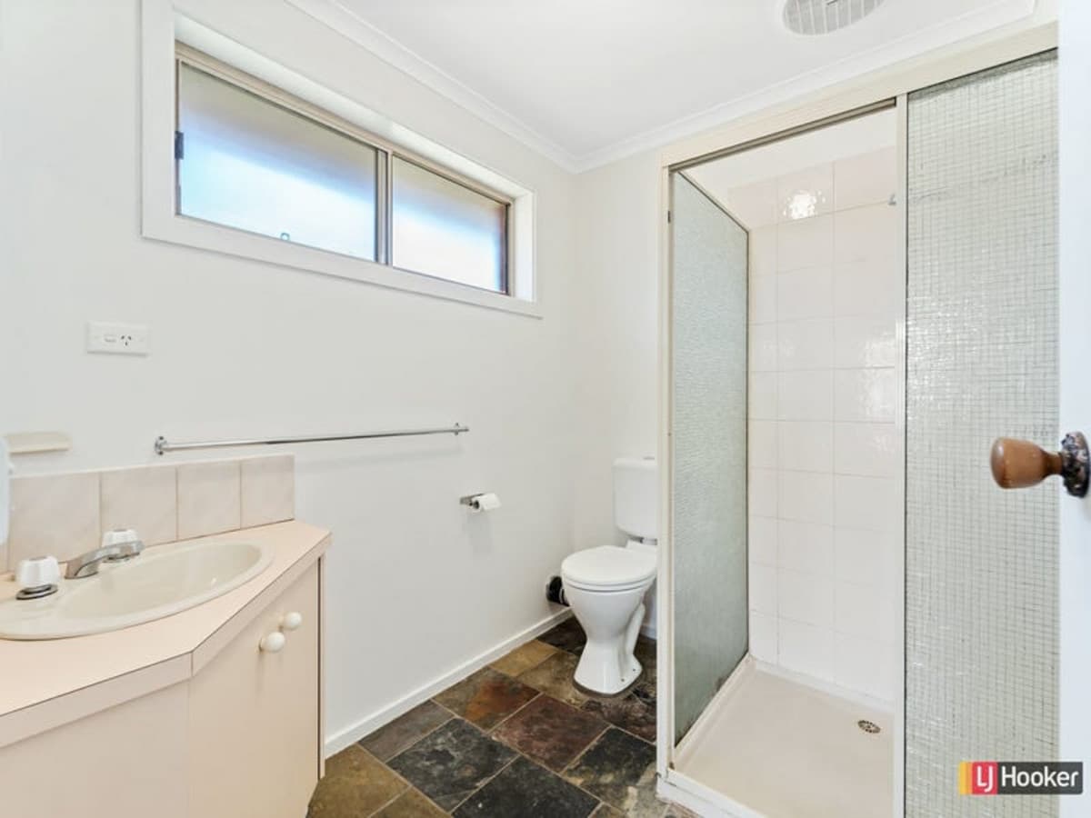 27 Henderson Drive, LARA VIC 3212, Lara - Thumbnail 8