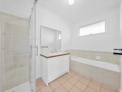 2 Cottswold Avenue, Narre Warren - Thumbnail 7