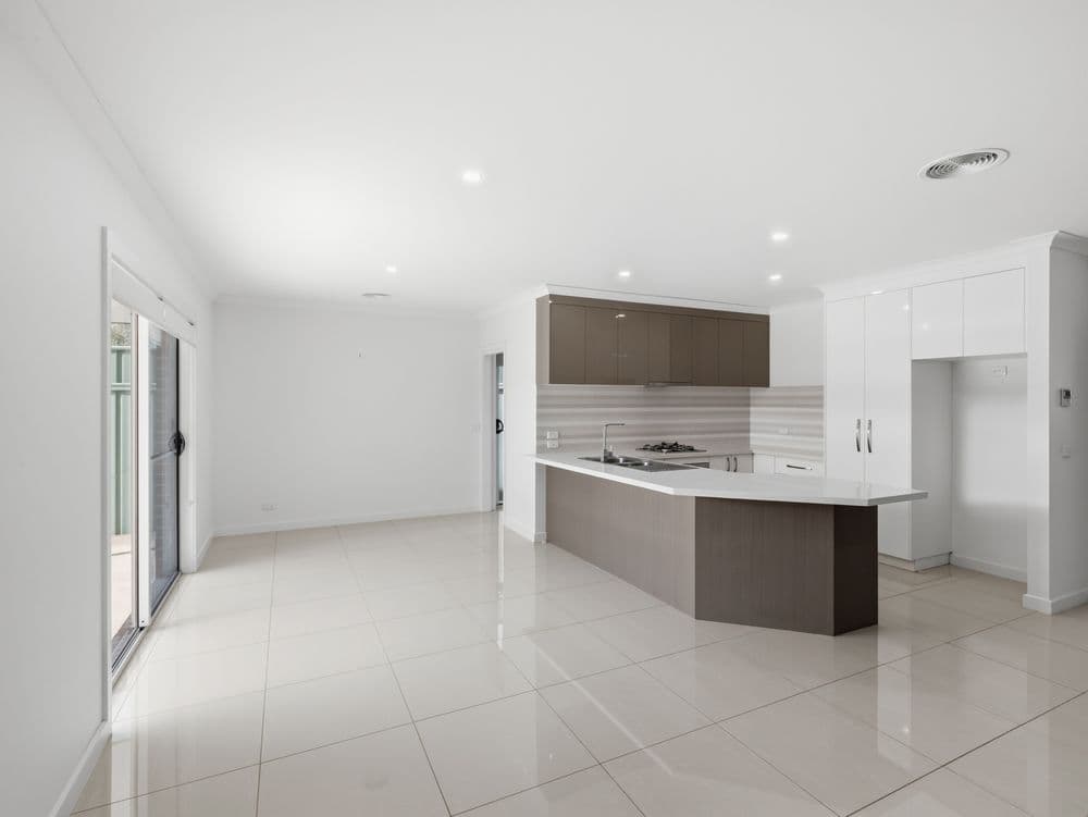 5 Dalwhinnie Drive, WANGARATTA, VIC 3677, Wangaratta - Thumbnail 4