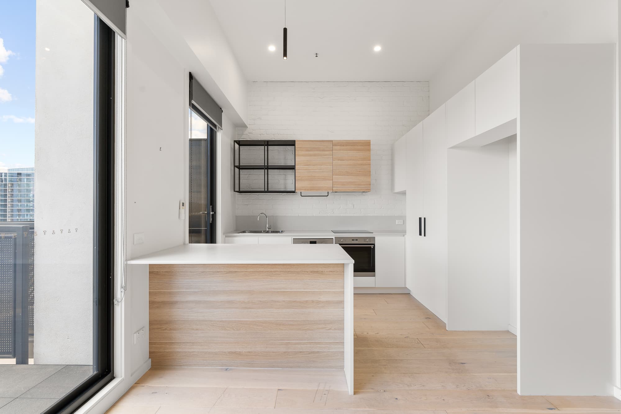 810/45 Furzer Street, Phillip - Thumbnail 3