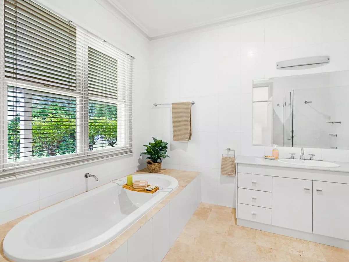 94 Longfield Lane, OAKDALE, Oakdale - Thumbnail 8