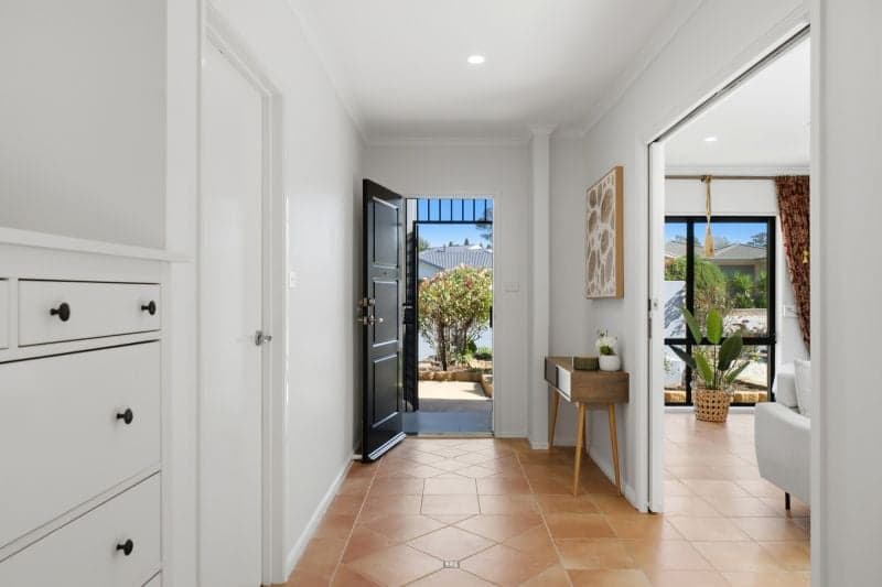 11 Bemm Place Amaroo ACT, Amaroo - Thumbnail 2