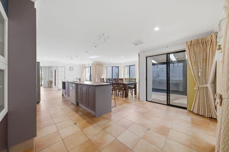 11 Bemm Place Amaroo ACT, Amaroo - Thumbnail 7