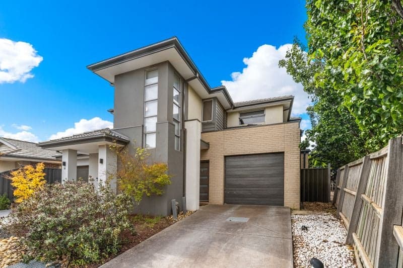 67 Riviera Drive, Hillside - Image 1