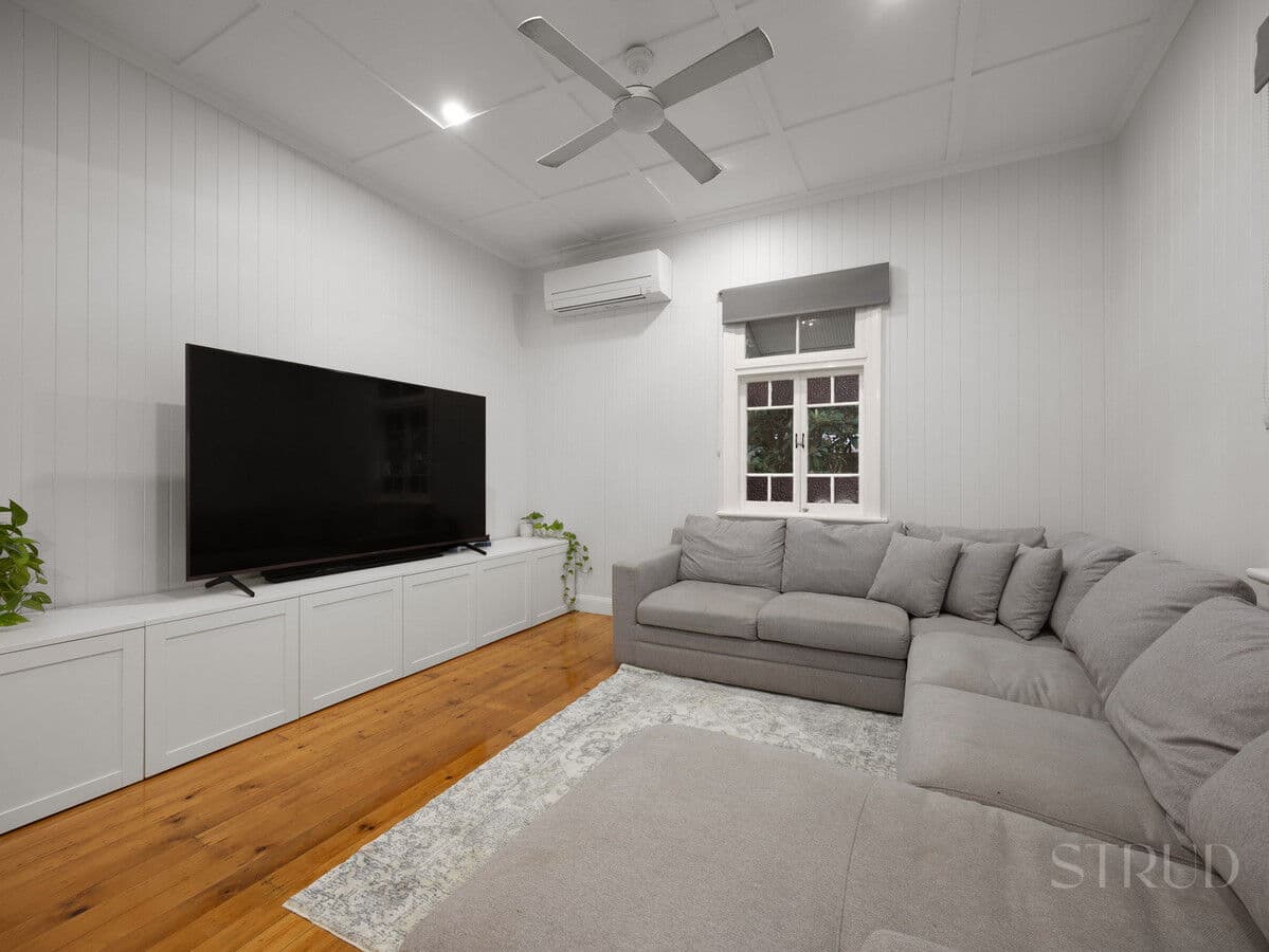 30 Booval Street, Booval QLD 4304, Booval - Thumbnail 5