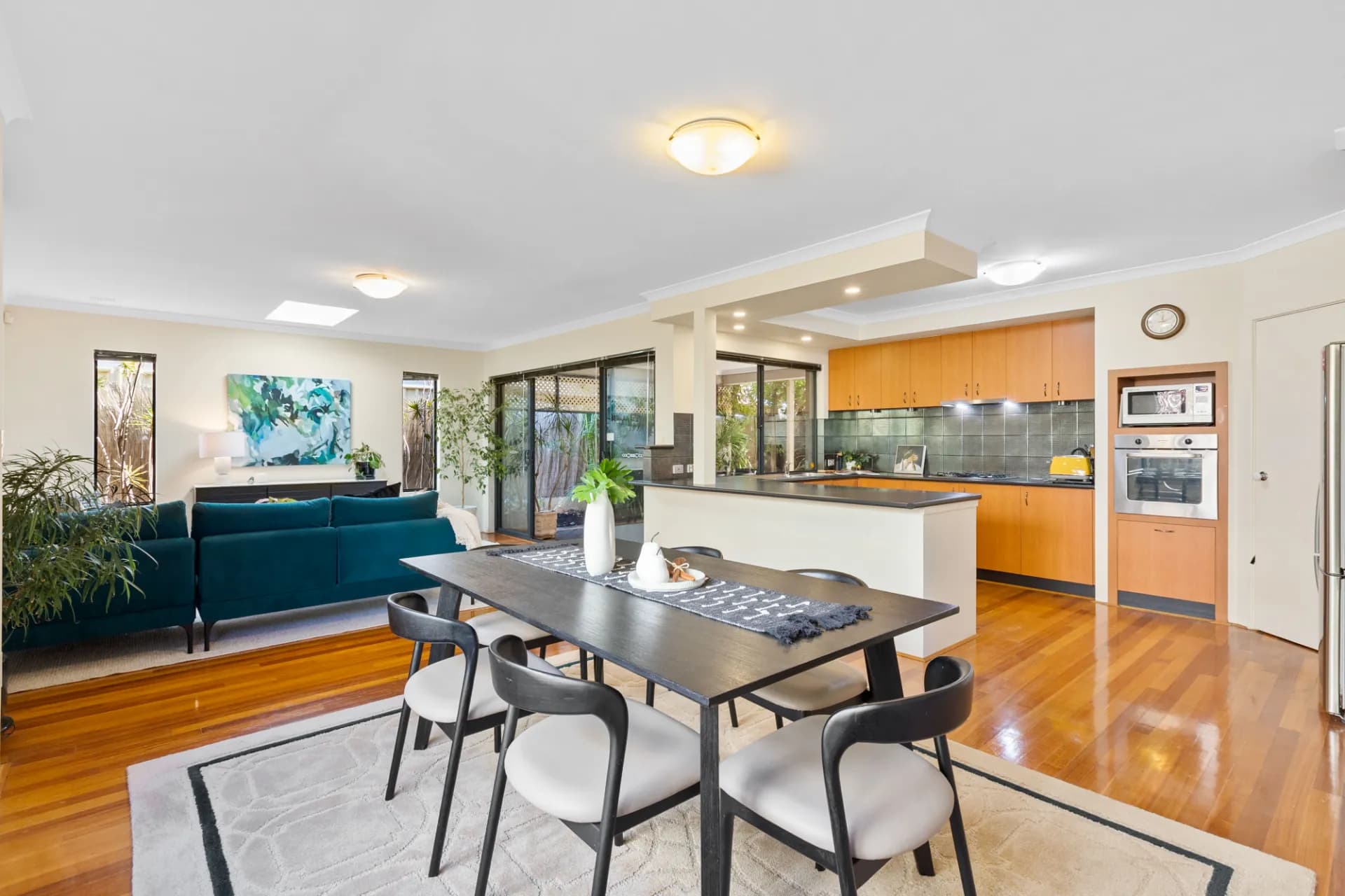 119 Grand Promenade, Doubleview, WA, Doubleview - Thumbnail 2