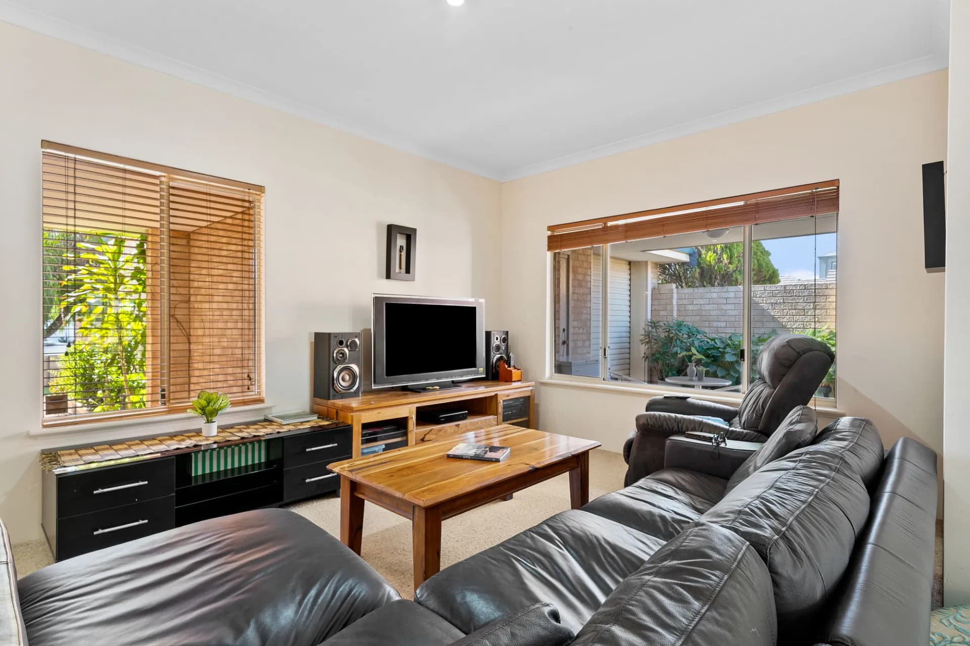 15 Voyager Close, Wannanup, WA, Wannanup - Thumbnail 4