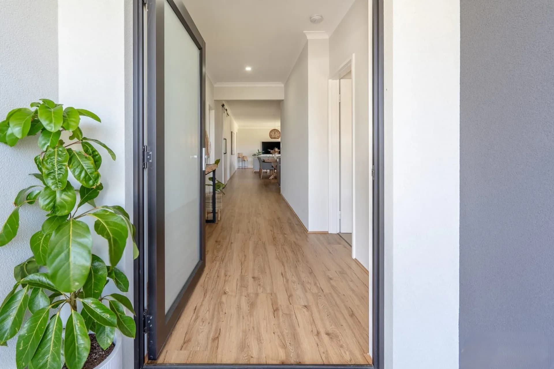 30 Dragonfly Boulevard, Lakelands, WA, Lakelands - Thumbnail 4