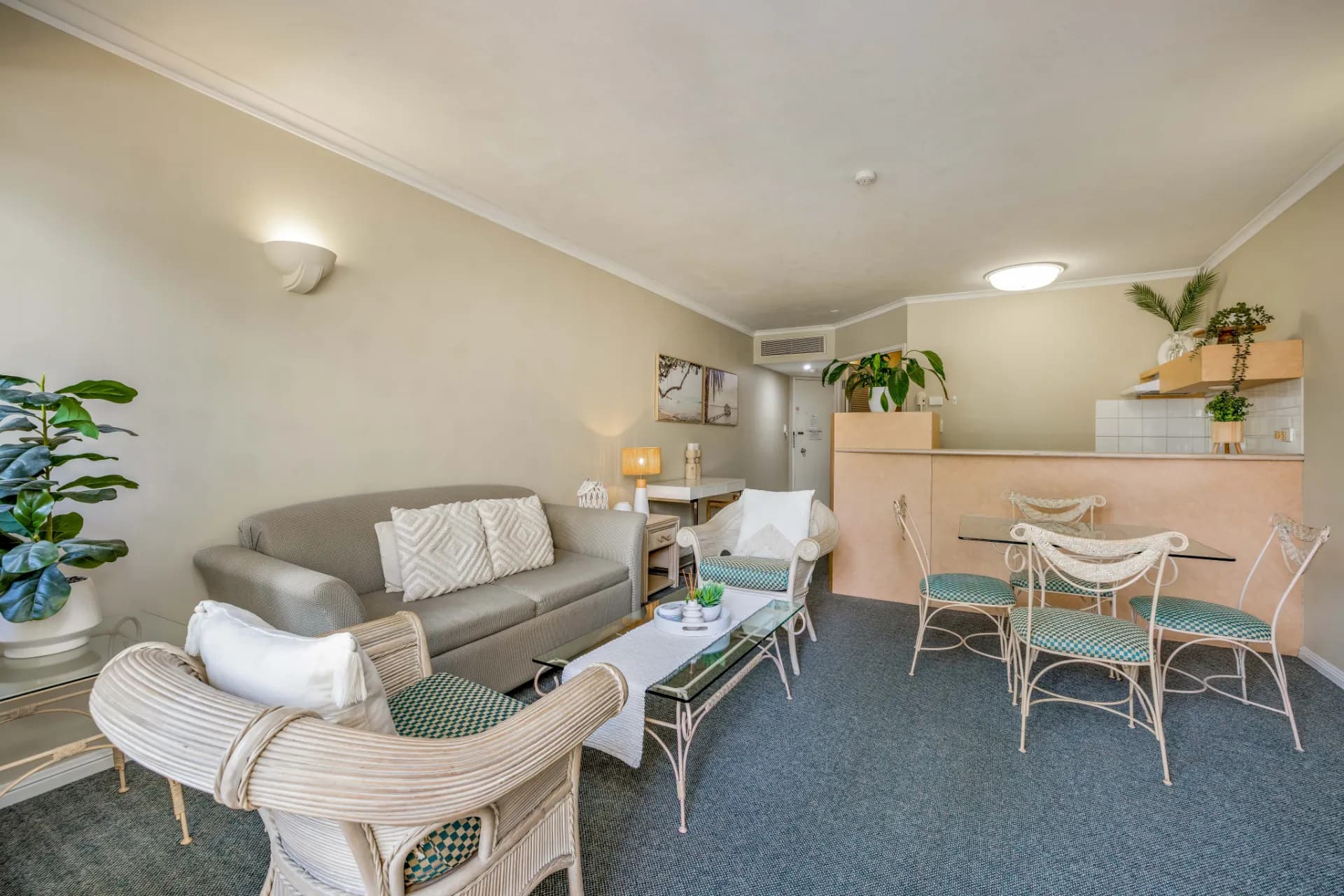 8/62 Abbott Street, Cairns City, QLD, Cairns City - Thumbnail 3