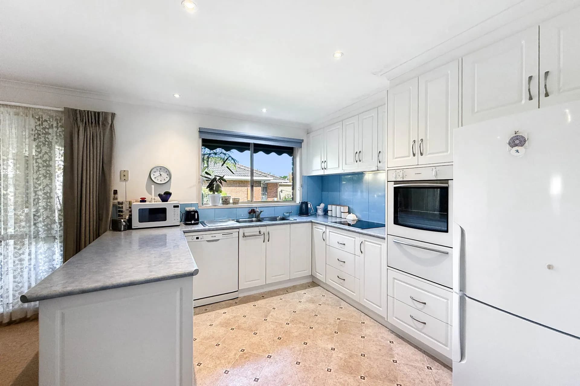 2/11 Brentwood Court, Warragul, VIC, Warragul - Thumbnail 3