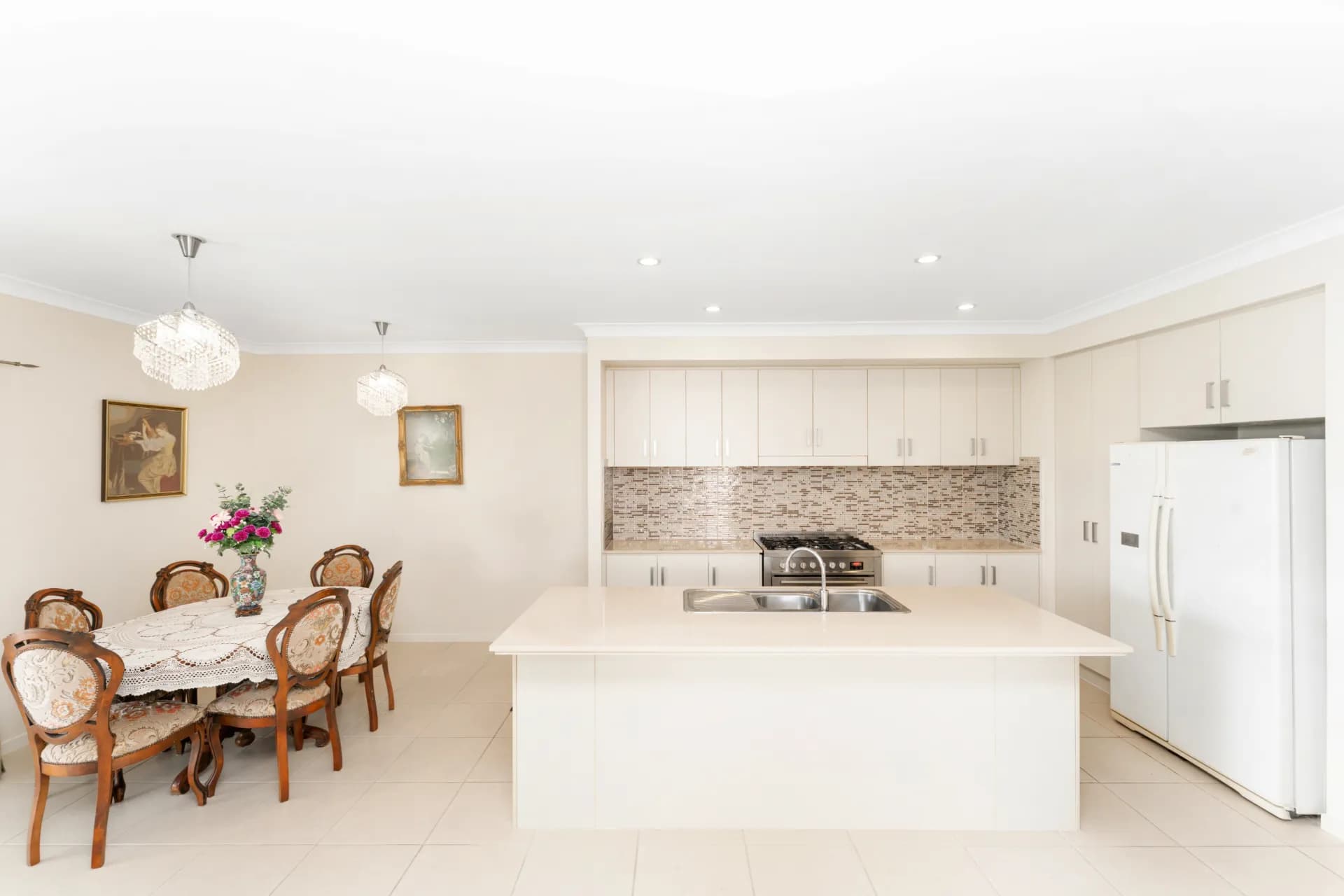 77 Goicoechea Drive, Bushland Beach, QLD, Bushland Beach - Thumbnail 6