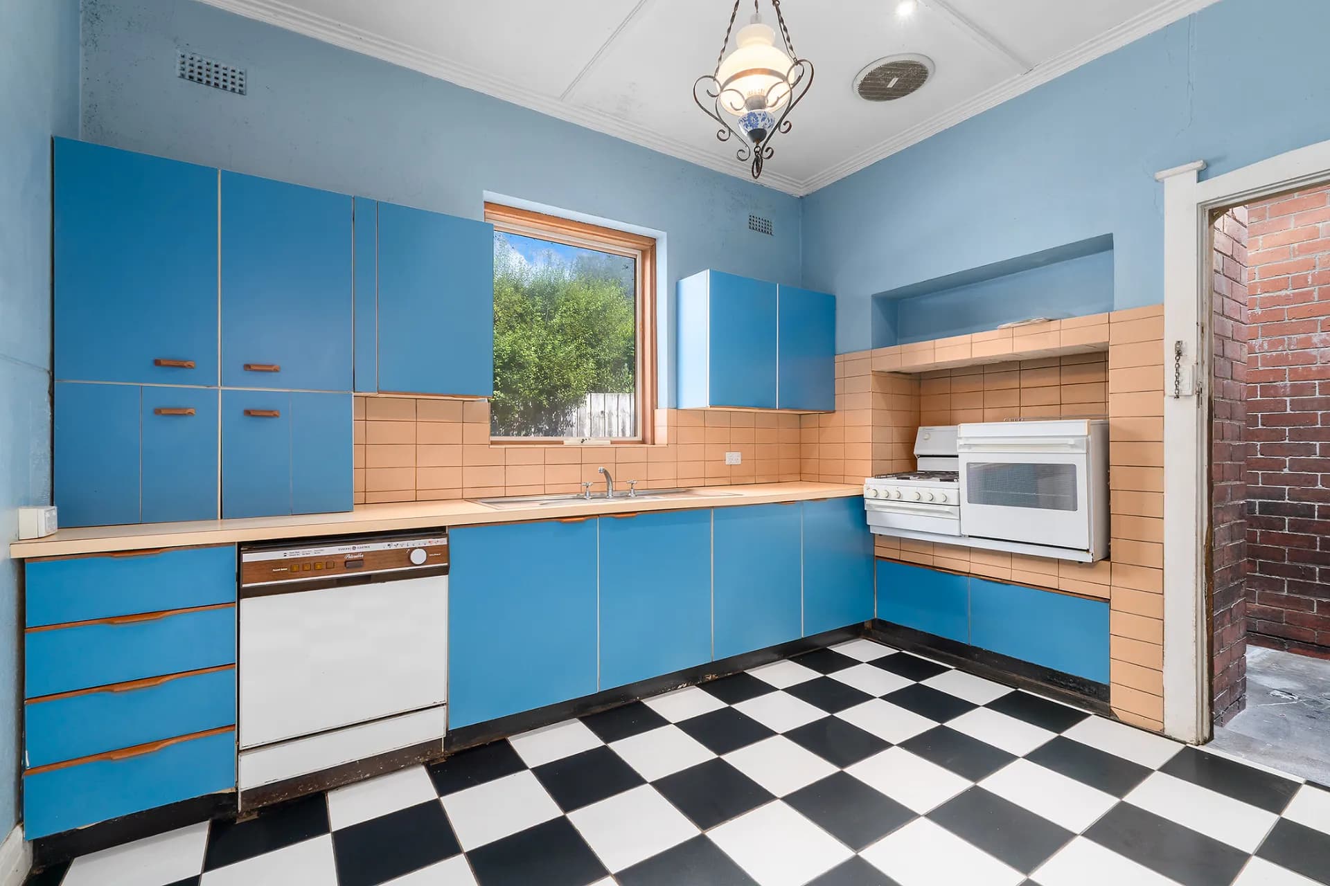 915 Hampton Street, Brighton, VIC, Brighton - Thumbnail 6