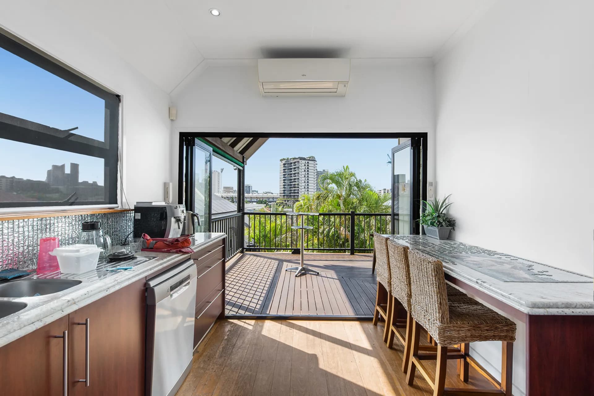 47 Broadway Street, Woolloongabba, QLD, Woolloongabba - Thumbnail 4