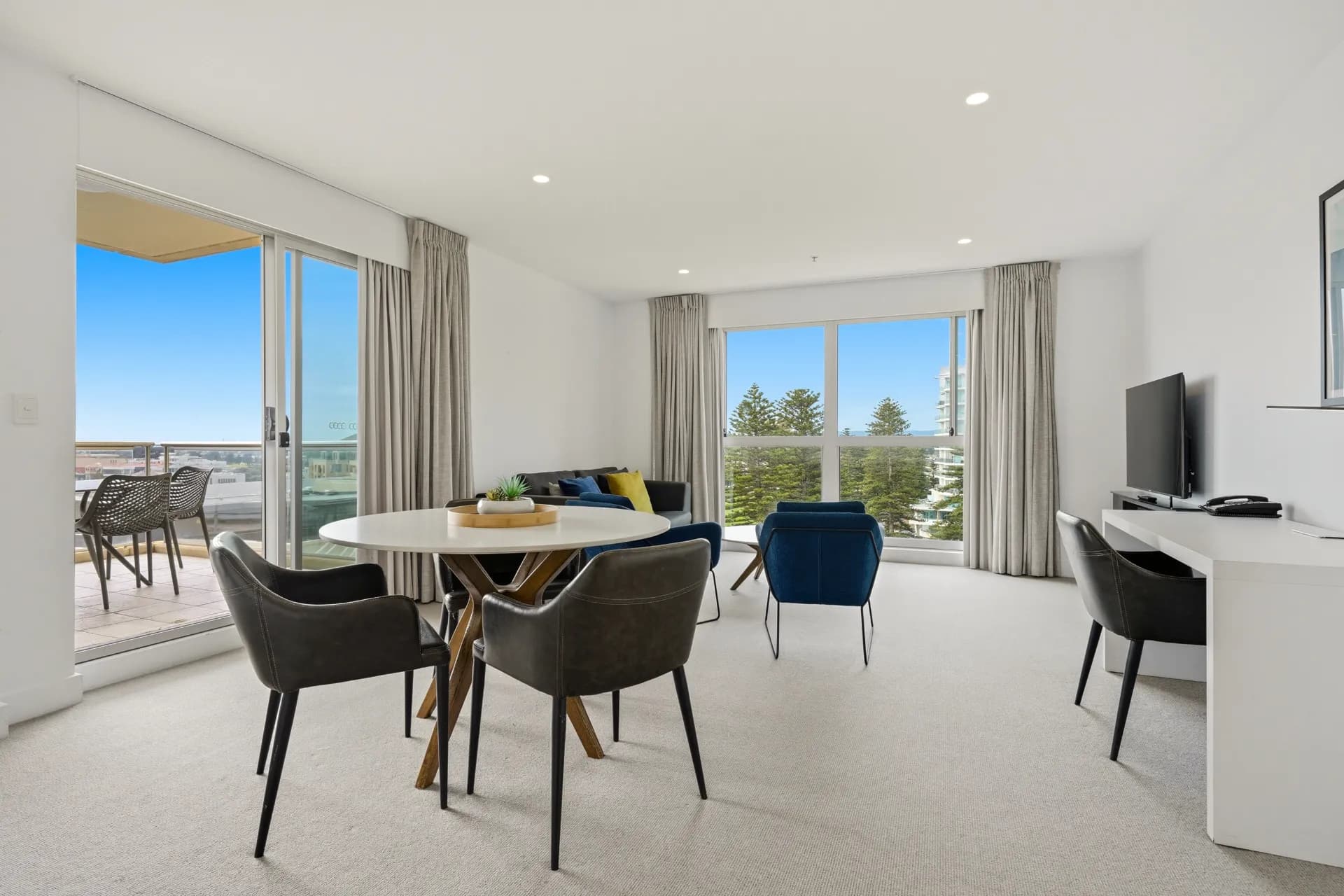 625/16 Holdfast Promenade, Glenelg, SA, Glenelg - Thumbnail 2