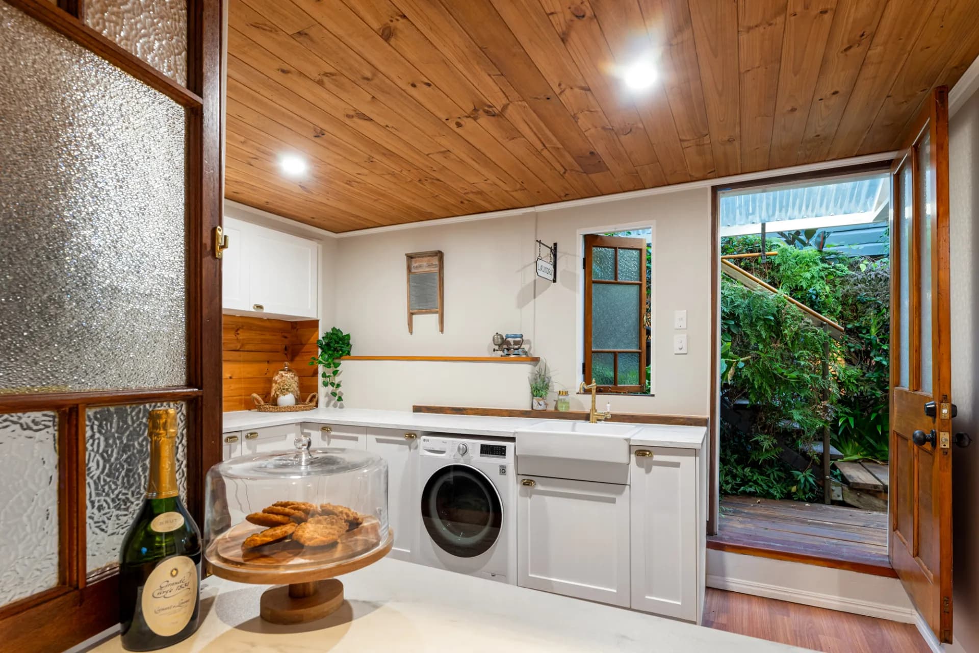 92 Gladstone Road, Highgate Hill, QLD, Highgate Hill - Thumbnail 5