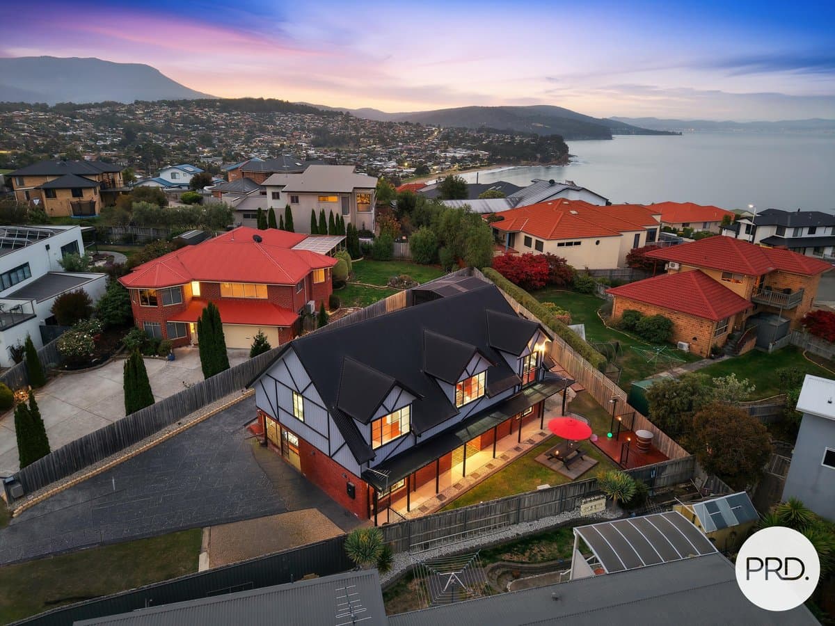 6 Syracuse Place, BLACKMANS BAY TAS 7052, Blackmans Bay - Thumbnail 2