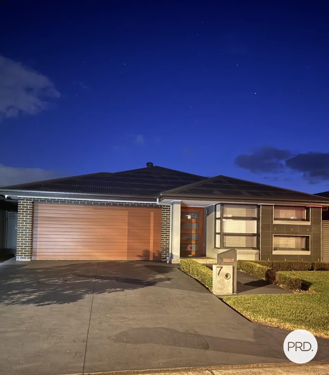 HORSLEY, Horsley - Image 1