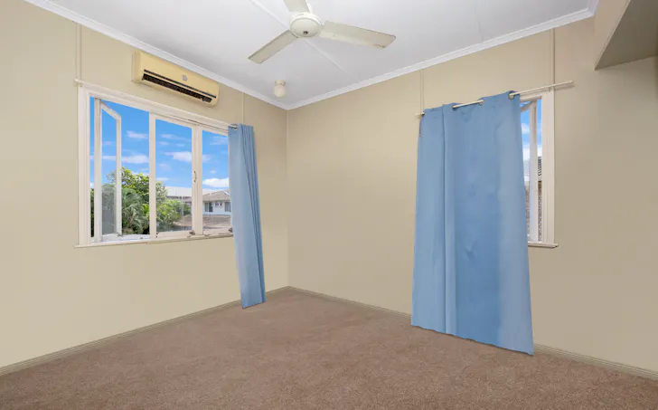 55 Lowth Street, Rosslea, QLD, 4812, Rosslea - Thumbnail 2